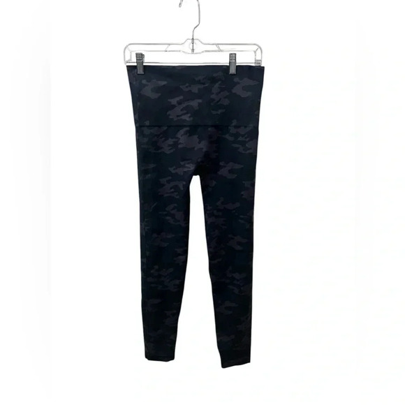 Spanx Look At Me Now Seamless Leggings xl Camo High Rise Stretch - Picture 1 of 4